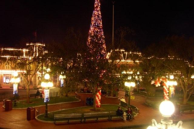 magic kingdom castle christmas. Magic Kingdom - Cinderella